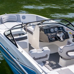 BAYLINER VR5 NOVO PLOVILO-GLISER BOWRIDER BEZ KABINE RASPRODAJA SA LAGERA-MERCRUISER MOTOR