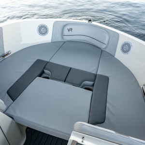 BAYLINER VR5 NOVO PLOVILO-GLISER BOWRIDER BEZ KABINE RASPRODAJA SA LAGERA-MERCRUISER MOTOR