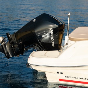 BAYLINER VR6OCU CUDDY OUTBOARD NOVI KLISER SA KABINOM BEZ MOTORA