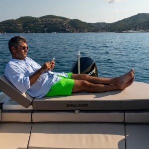 BAYLINER VR6OCU CUDDY OUTBOARD NOVI KLISER SA KABINOM BEZ MOTORA