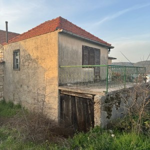 Prodaje se kuća površine cca 140m2