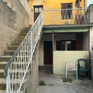 Prodaje se kuća površine cca 140m2