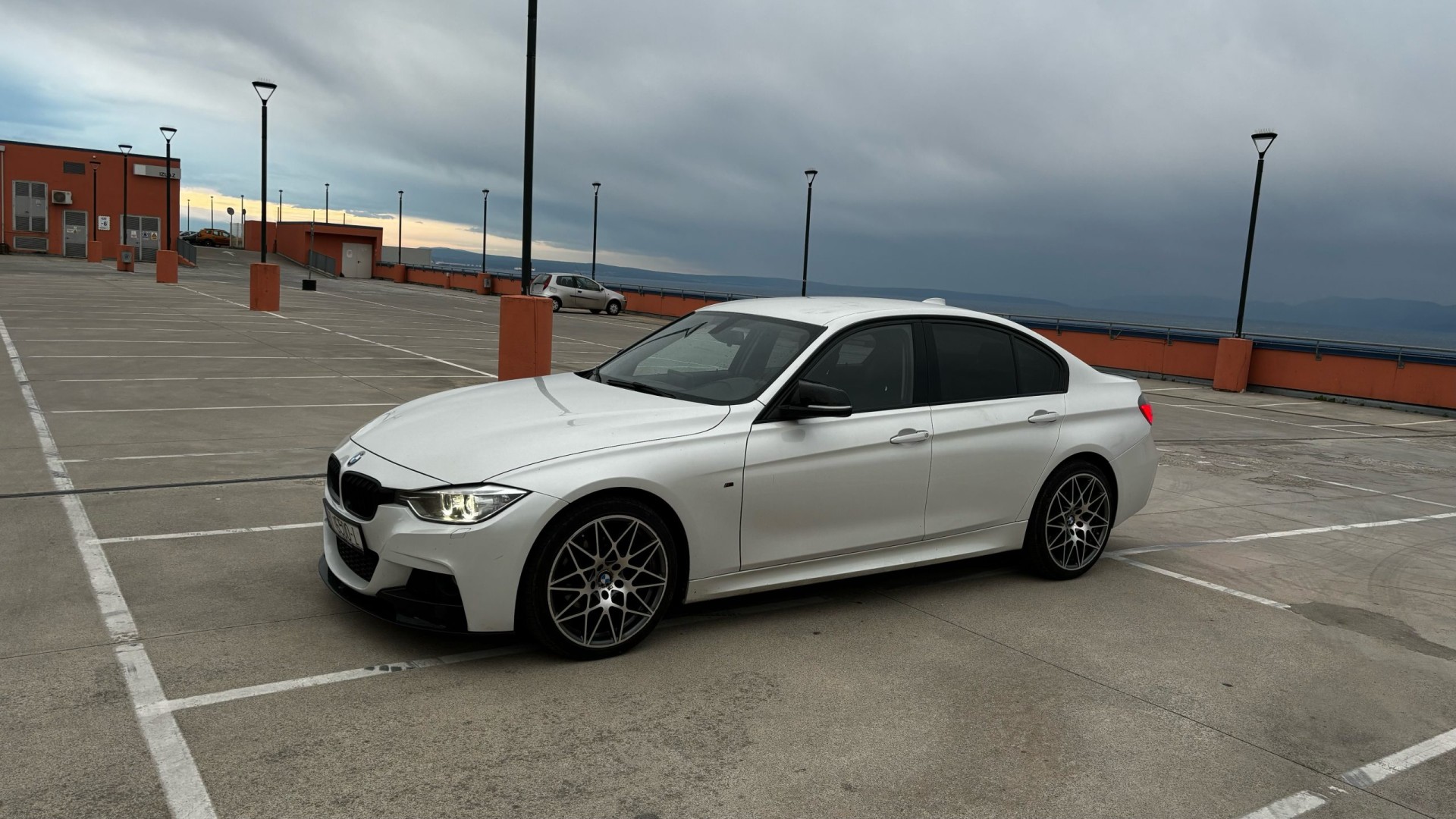 BMW serija 3 M-SPORT, M-PERFOMANCE!