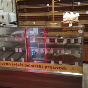Prodajem pekaru