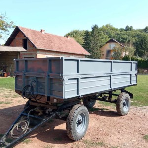 prodajem 7 prikolica kikinda 4t