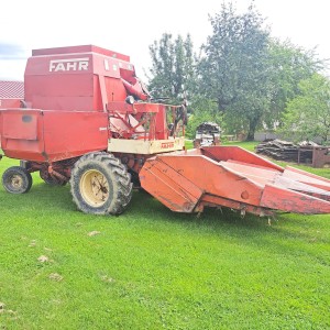 Kombajn Fahr M66
