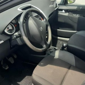 Peugeot 207 1.4 2010 g reg 11 mj klima