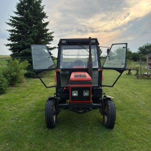 Prodajem Traktor Zetor 4320