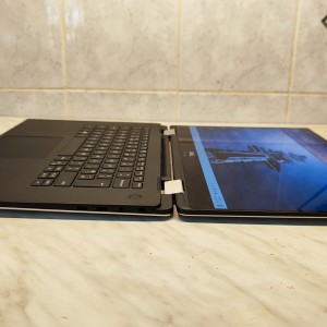 ️DELL XPS 15 9575 2-in1, i7 8750G, 500GB, 16GB, FHD Touch, 2 grafičke kartice️