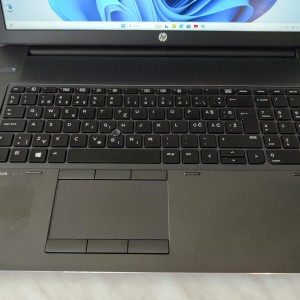 ️HP ZBook 17 G3, i7-6820HQ, 32GB, 512GB+750GB, 17.3" FHD, 2 grafičke kartice️