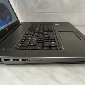 ️HP ZBook 17 G3, i7-6820HQ, 32GB, 512GB+750GB, 17.3" FHD, 2 grafičke kartice️