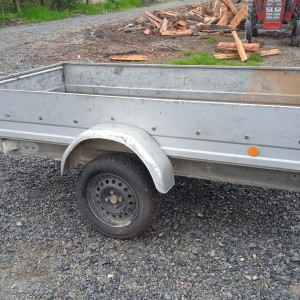 Auto prikolica- reg 3 godine