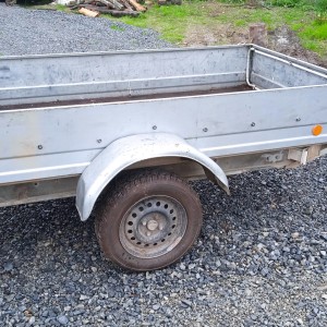 Auto prikolica- reg 3 godine