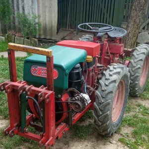 Tomo Vinković PX 18, 1975g. Prednja hidraulika, papiri uredni