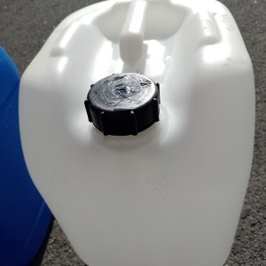 Plastični kanistri s poklopcem 20L TOP STANJE