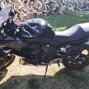Kawasaki er6f