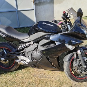 Kawasaki er6f