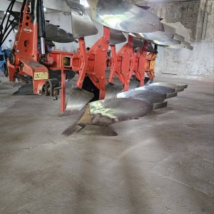 PLUG KUHN 4 BRAZDE