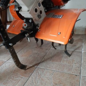 Motorna Freza kopačica Ruris 701