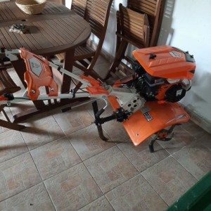 Motorna Freza kopačica Ruris 701