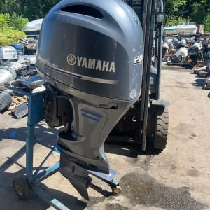 2013 Yamaha F200 200 hp 4-Stroke 25" Outboard Boat Motor Engine Nice Shape!