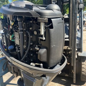 2013 Yamaha F200 200 hp 4-Stroke 25" Outboard Boat Motor Engine Nice Shape!