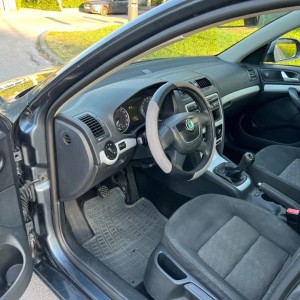 Škoda Octavia 1,9TDI 2009g 230tkm ODLIČAN VLASNIK HITNO 2,200