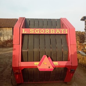 Zetor 6711 sa utovrivačem i balirkom