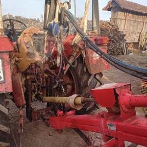 Zetor 6711 sa utovrivačem i balirkom