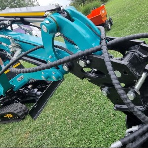 Bager 2 Tone, Kubota motor, TOP model za profesionalce, klima uređaj, puno opreme, klipna pumpa