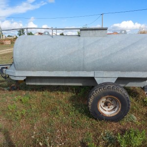 Prodajem cisternu 3200L