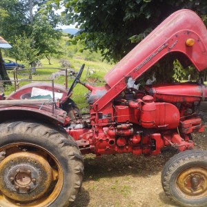 Traktor Porsche prodajem