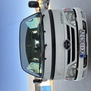 Toyota DYNA 100, 2010. godište, reg. do 11. mj. 2024. god., dizel s ugrađenom kukom