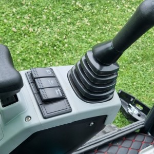 Bager 2 Tone, Kubota motor, TOP model za profesionalce, klima uređaj, puno opreme, klipna pumpa