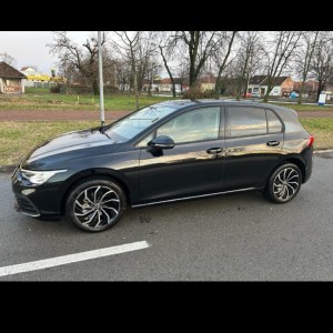 VW GOLF 8 2,0 TDI
