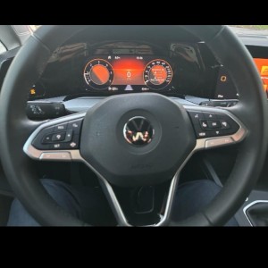 VW GOLF 8 2,0 TDI