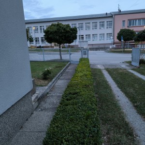 Prodajem kuću katnicu
