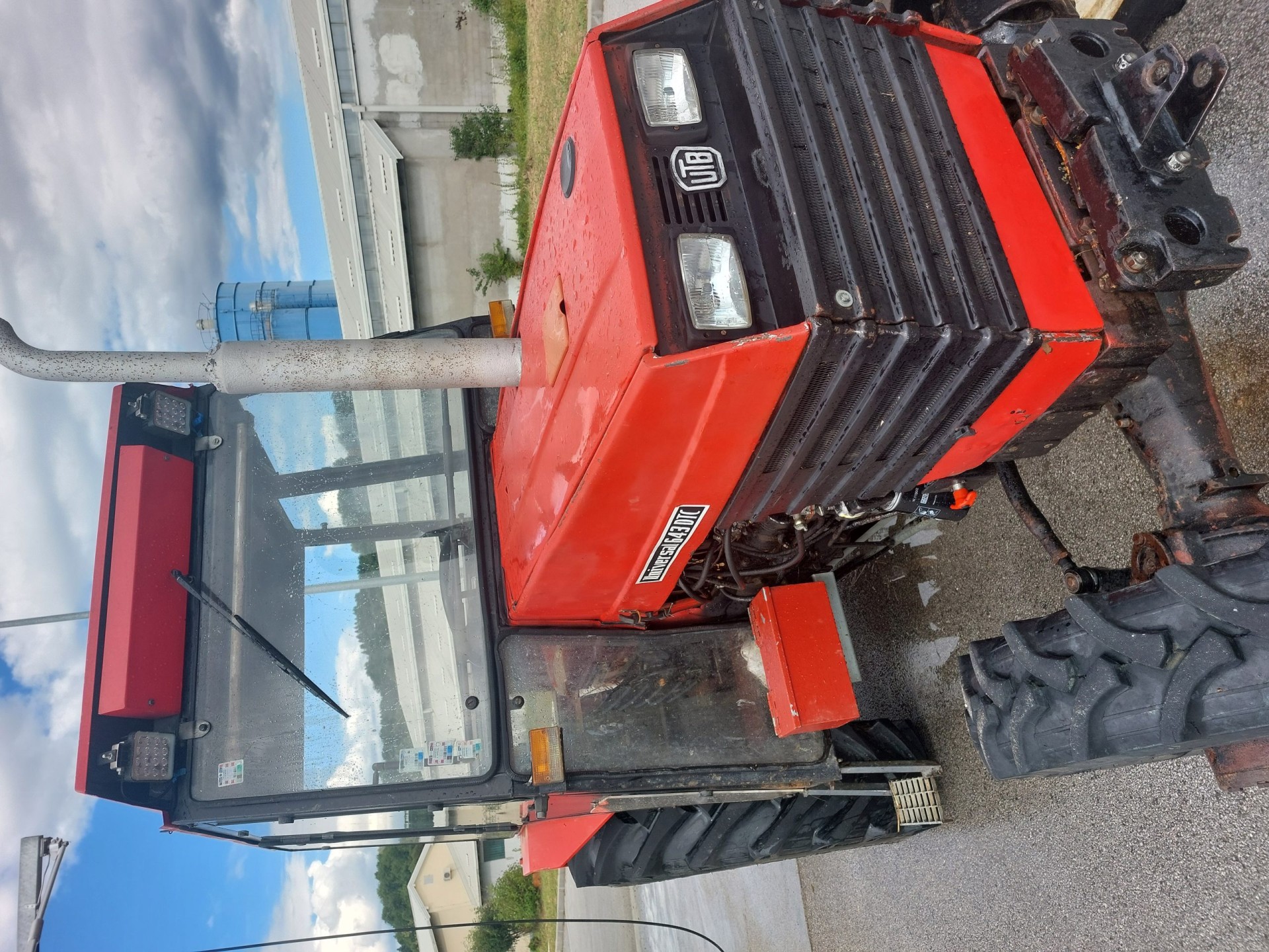 Traktor univerzal