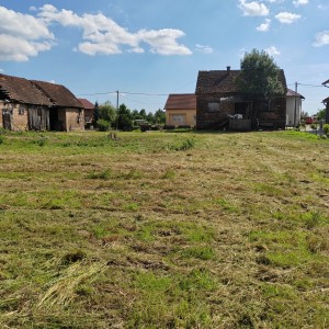 Prodaje se zemljište, Ostrna, Dugo Selo