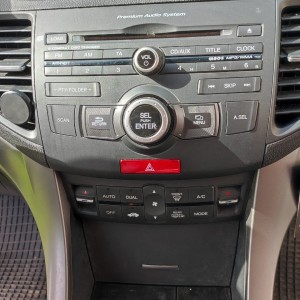 Prodajem Hondu Accord 2.2 icdti