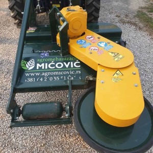 Traktor Hittner Ecotrac 40