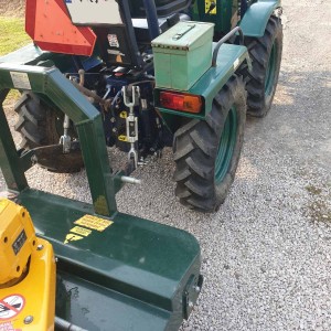 Traktor Hittner Ecotrac 40