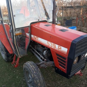Traktor IMT 539P
