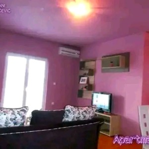 IZDAJEM APARTMANE OD 30 KVADRATA