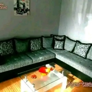 IZDAJEM APARTMANE OD 30 KVADRATA