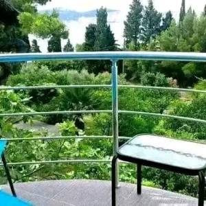 IZDAJEM APARTMAN OD 54 M2 SA ODVOJENOM SPAVACOM SOBOM ,
