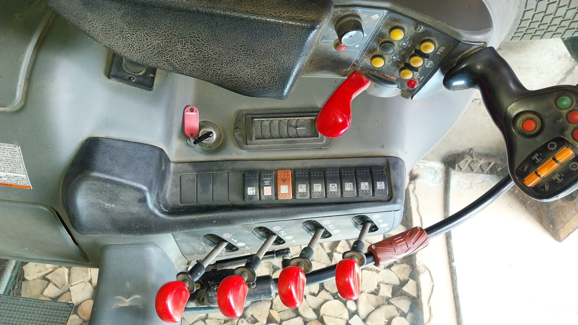 Prodaje se traktor Same laser 135