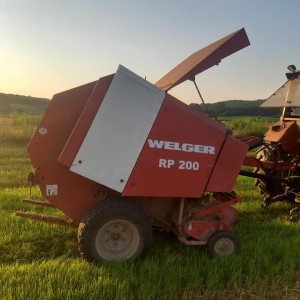 Rolo balirka Welger Rp 200