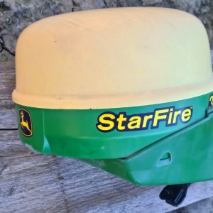 Navigacija John Deere StarFire 3000 prijemnik