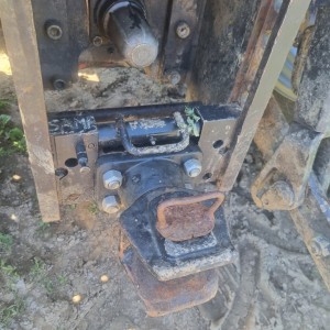 Prodajem traktor same silver 130 sa utovarivačem